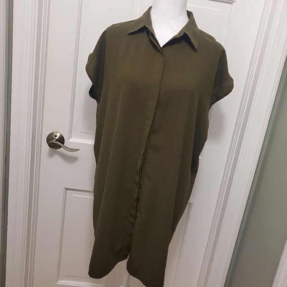 forever 21 Tops - Forever 21 Olive Green Midlength Blouse Size Medium